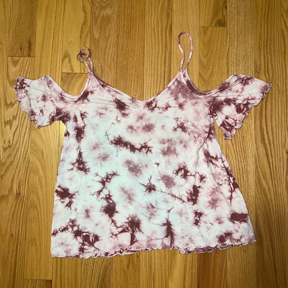 American Eagle cold shoulder shirt